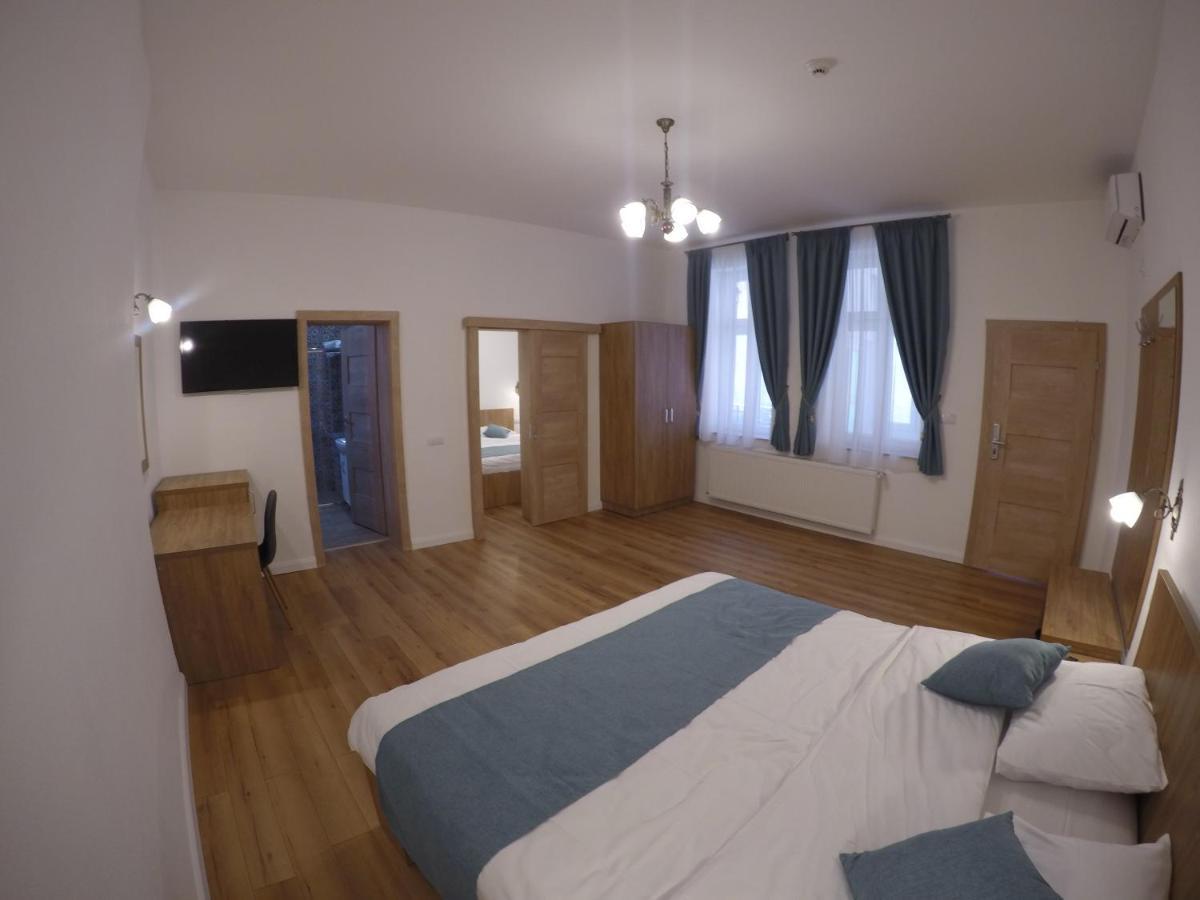 Casa Bacila Hotel Sibiu Eksteriør billede