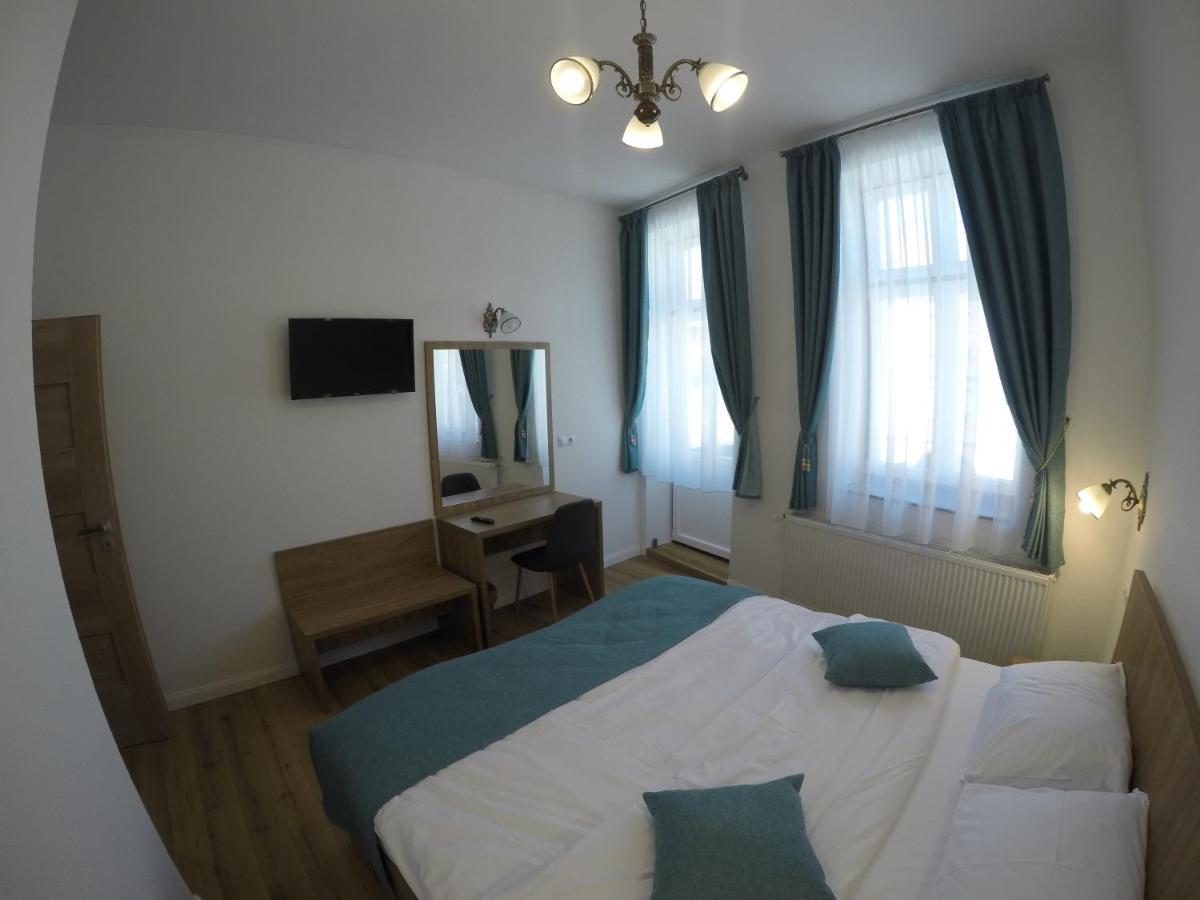 Casa Bacila Hotel Sibiu Eksteriør billede