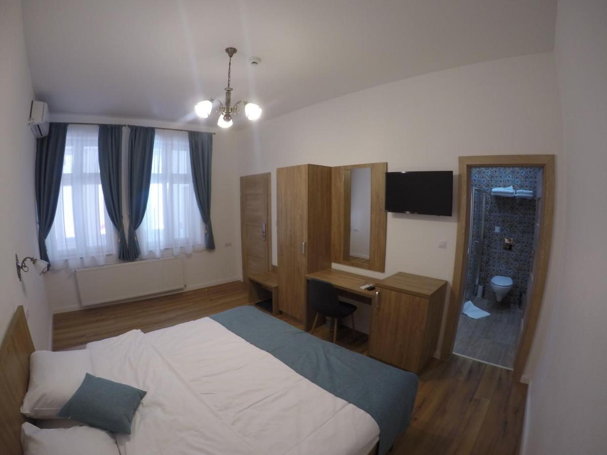 Casa Bacila Hotel Sibiu Eksteriør billede